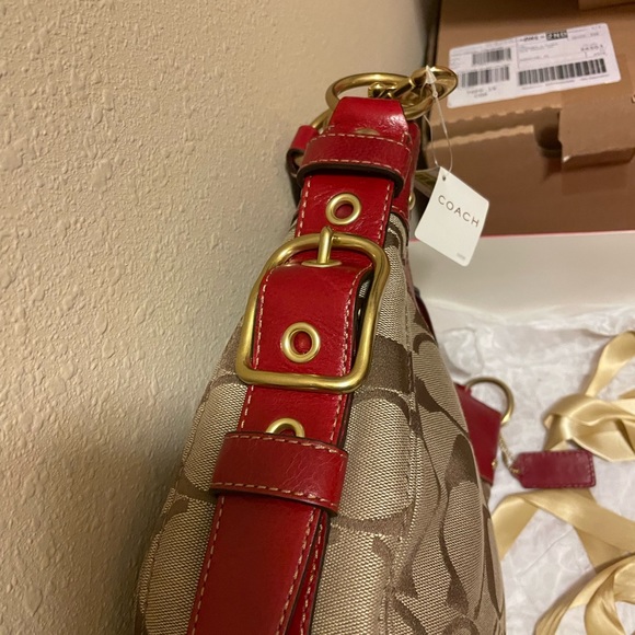 NWT Coach mint condition Zoe khaki/red Hobo bag with gift packaging - Picture 9 of 13